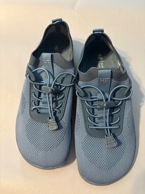 Theora - pro ergonomic 
For women and men 
Size 6